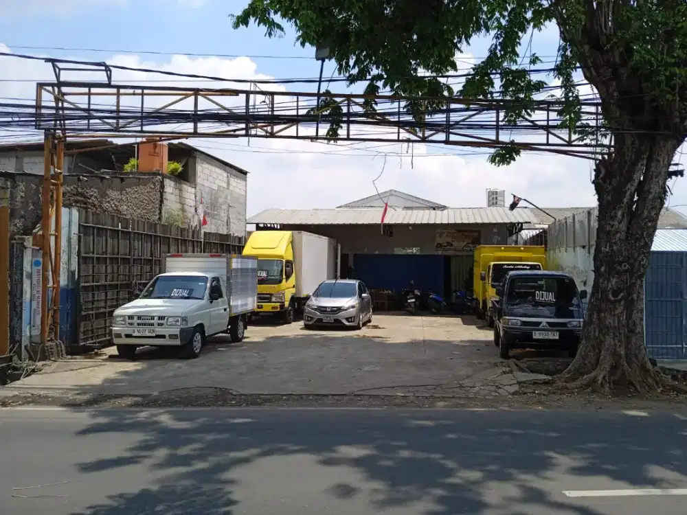 Toko Ex Showroom Penggilingan Jakarta Timur