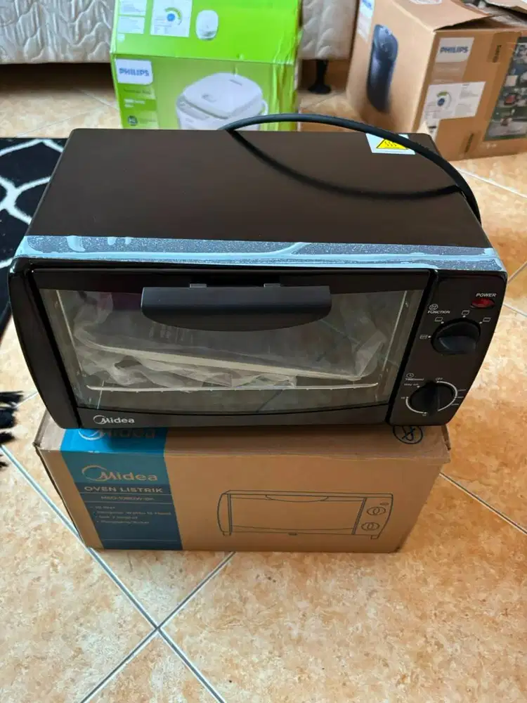 Midea Oven Listrik Tombol 10 L - MEO-10BDW - Hitam