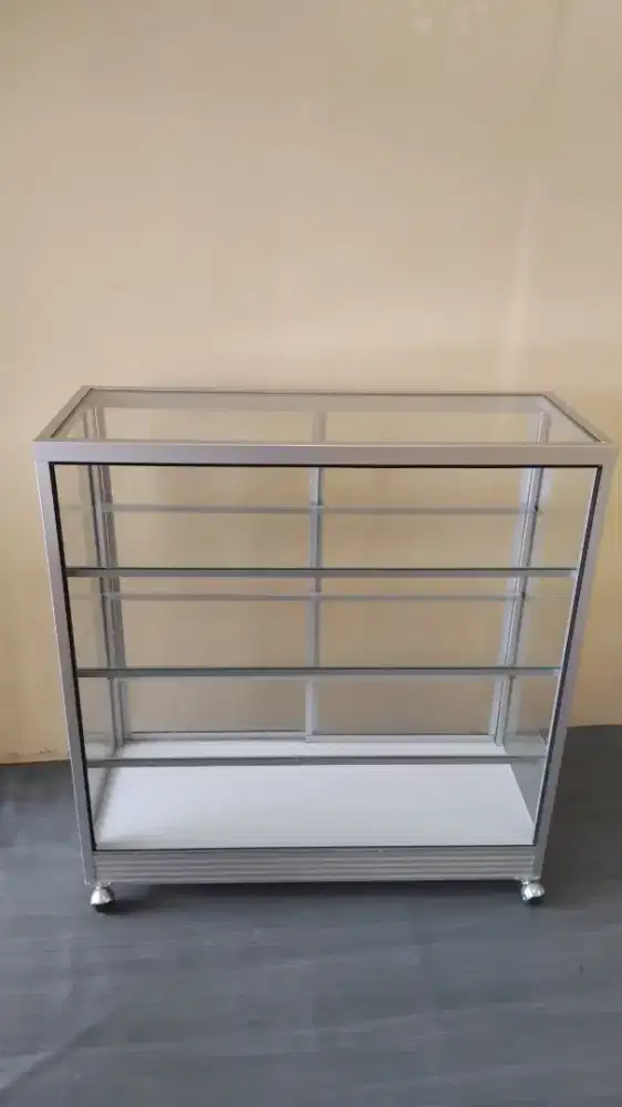 Dijual Etalase jualan