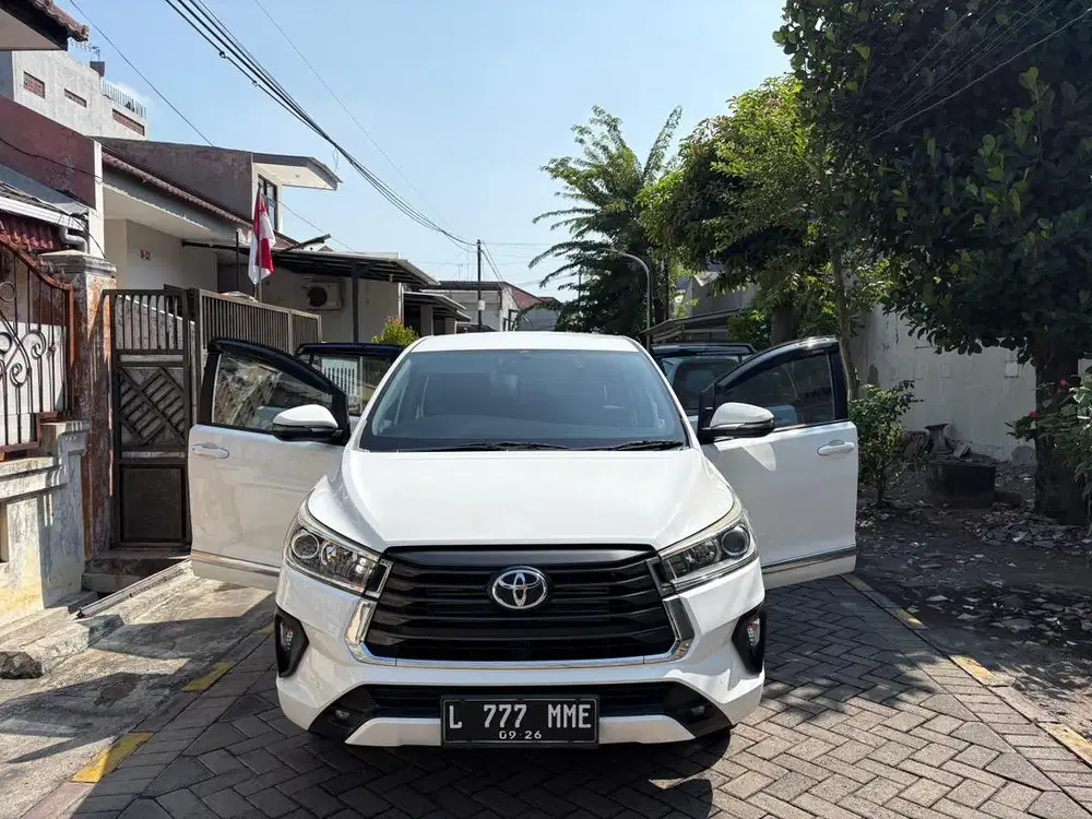Innova Reborn V 2.4 AT, 2021 White