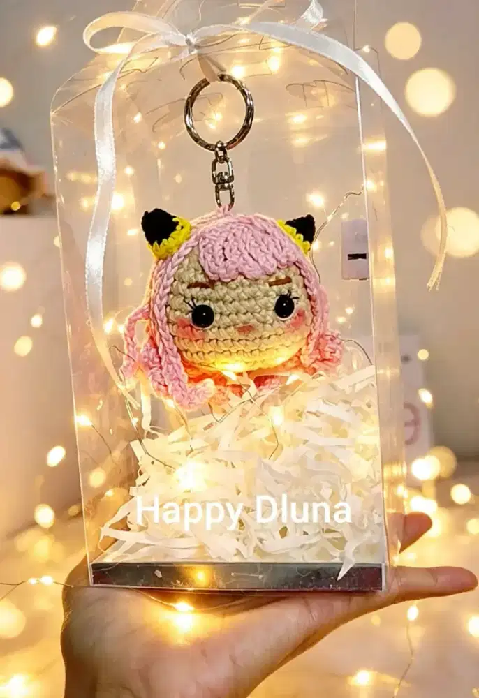 Anime Anya Forger ada lampu