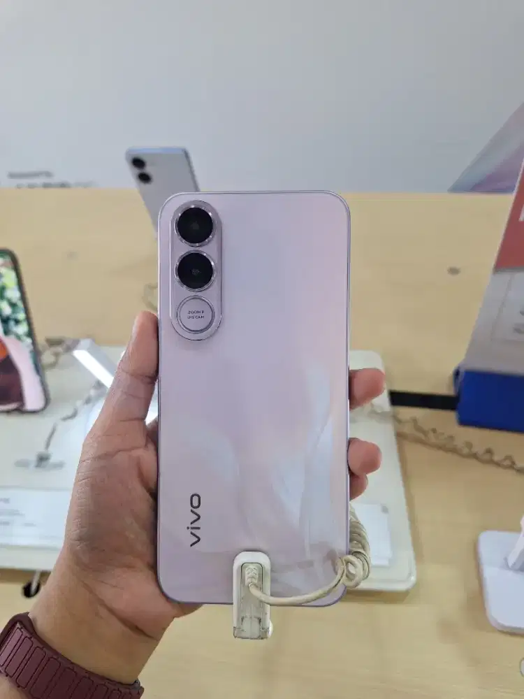 VIVO V70FE RAM 8+8 ROM 256GB TERBARU