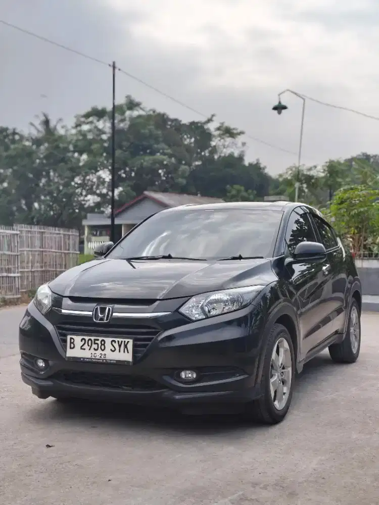 HR-V E A/T CVT 2018