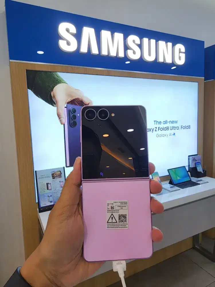 Galaxy Zflip8 blibli tangcit