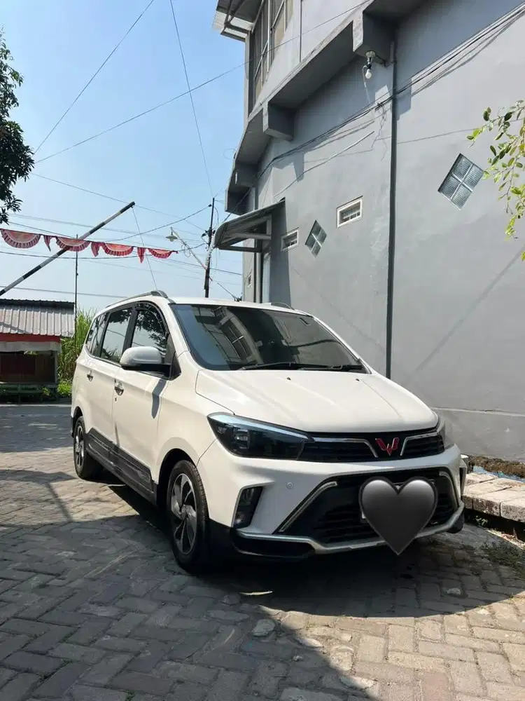 Wuling Confero S Facelift 1.5 Lux Captain Seat
