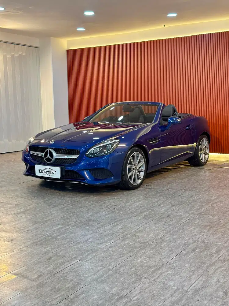 LOW ODO 6RB KM!! Mercedes Benz SLC200 Roadster 2017