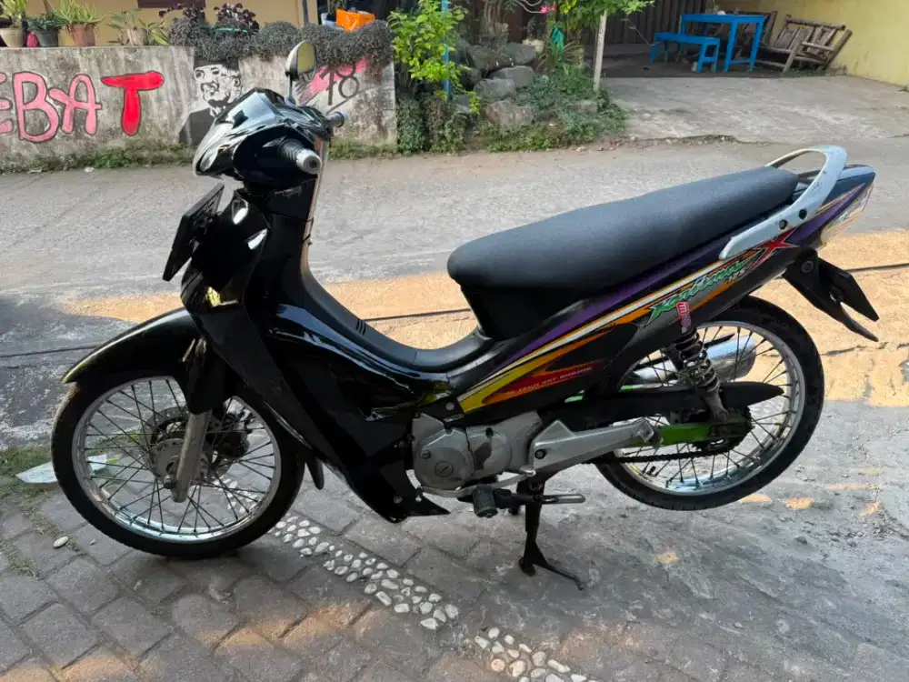 Karisma THN 2006 plat B Jakarta