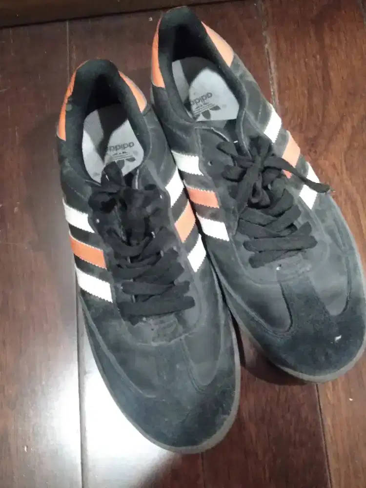 Jual sepatu Adidas second ukuran 42