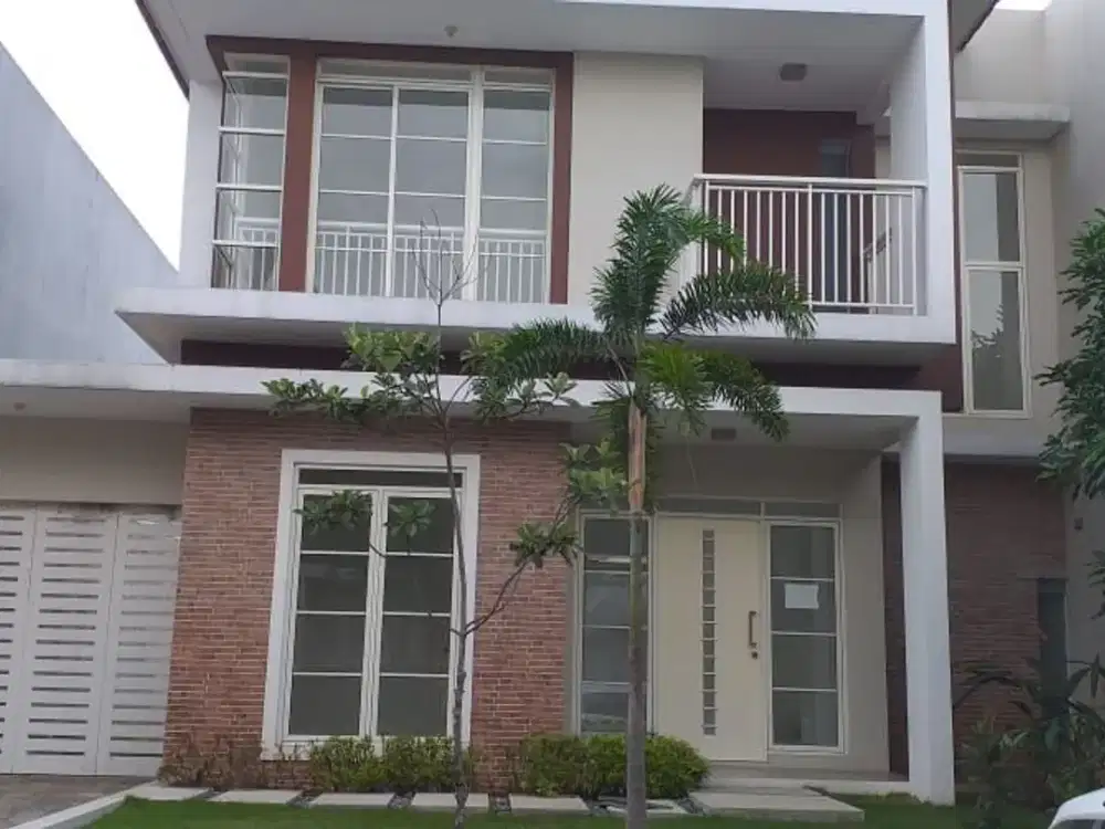 Disewakan Rumah Di Kota Baru Parahyangan, 2 Lantai Tatar Jingganagara