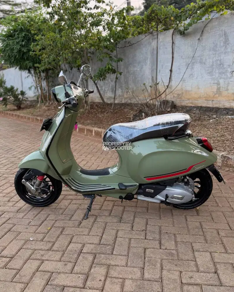 JUAL MURAH VESPA SPRINT S 150 iGET ABS FACELIFT 2023 MULUS