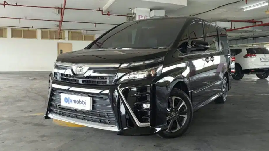[BUNGA 0%] Toyota Voxy 2018 TZX