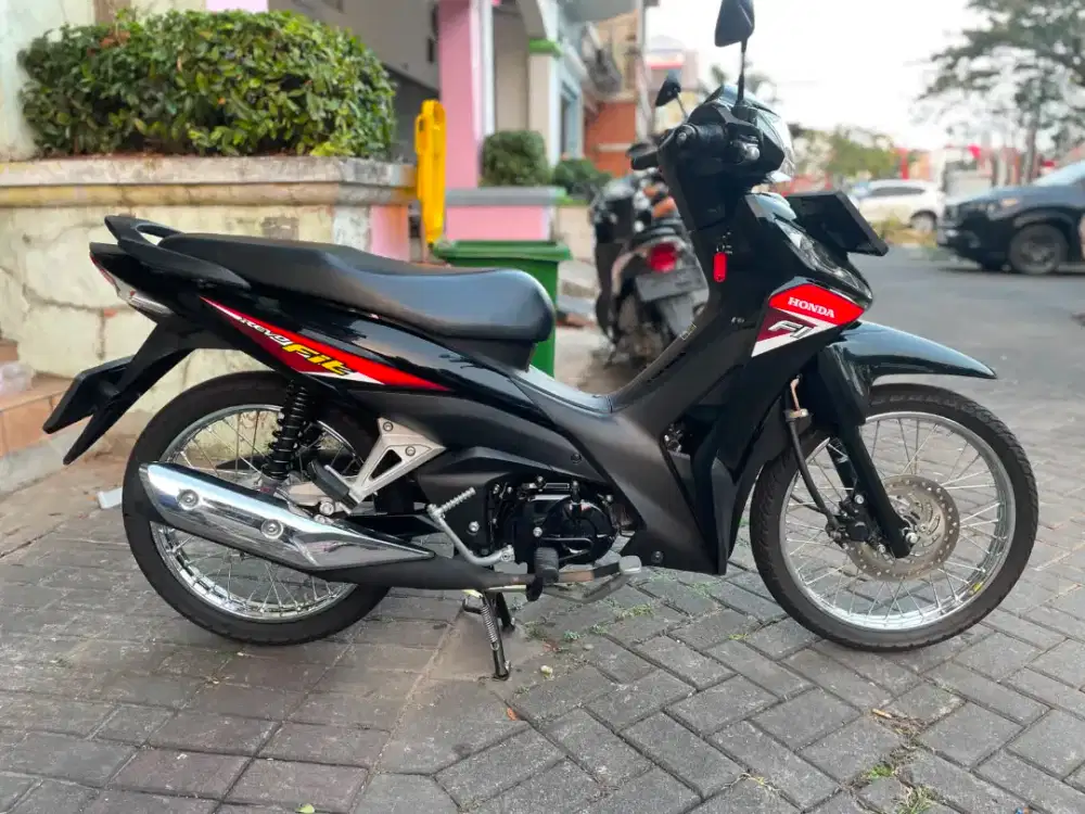 Revo Fit 2025 Pajak Panjang