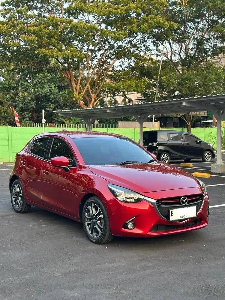 Mazda 2 R Skyactive 2015