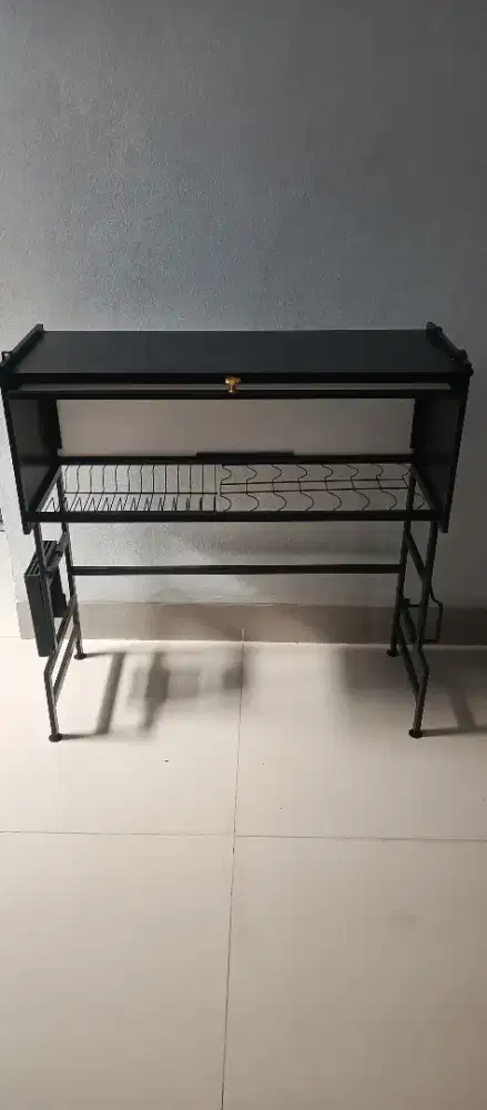 Rak piring wastafel