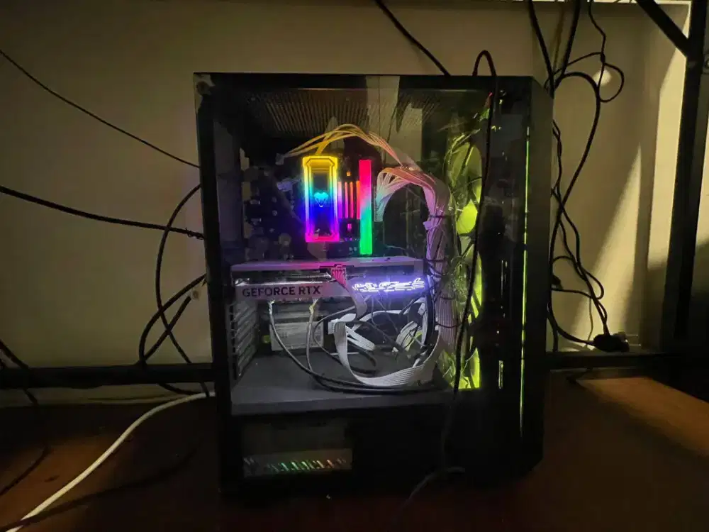 WTS SATU SET PC GAMING UNDER 20JT!