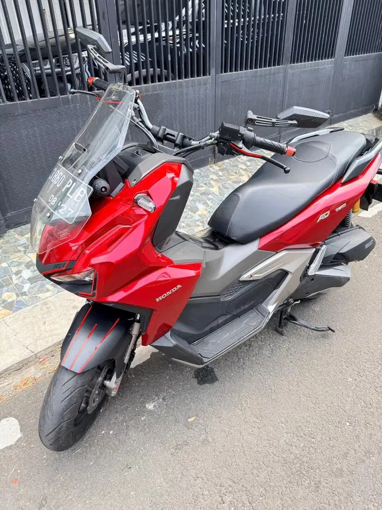 Honda ADV 160 km rendah mulus