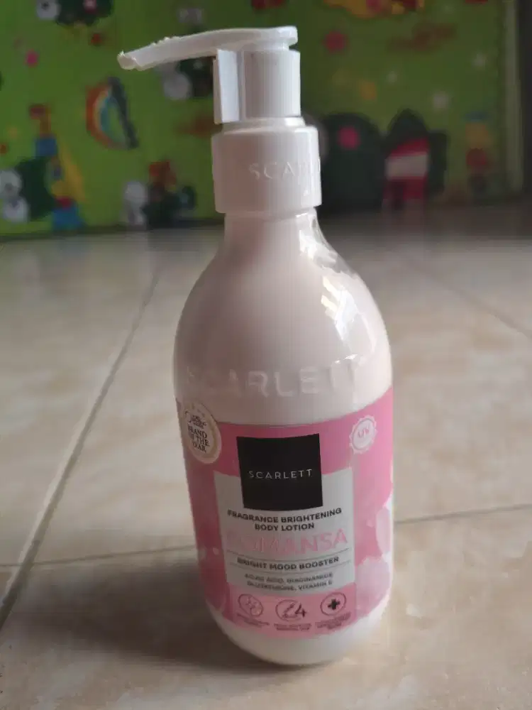 Body lotion scarlett romansa