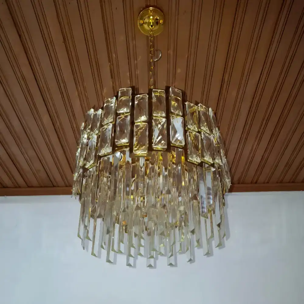 Lampu kristal diameter 40 cm baru