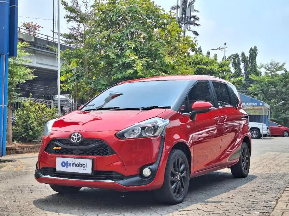Pajak Panjang - Toyota Sienta 1.5 V Bensin-AT 2021