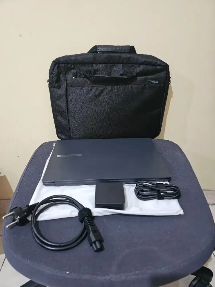 ASUS ExpertBook BG1409CVA-S67110W