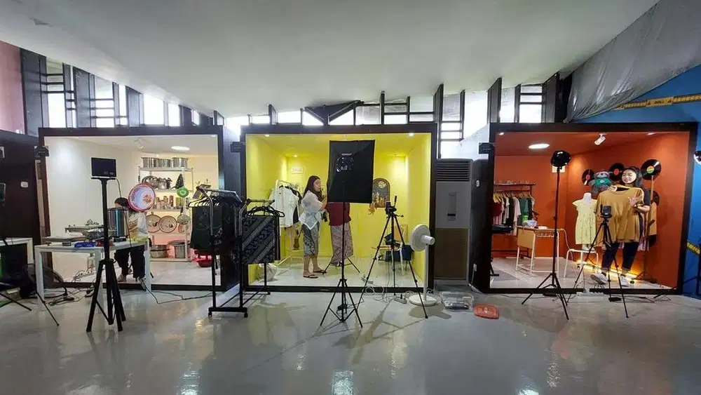 Asisten rumah tangga & Host Live streaming