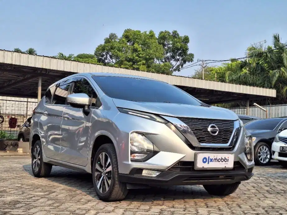 Pajak Panjang - Nissan Livina 1.5 VE Bensin-AT 2019