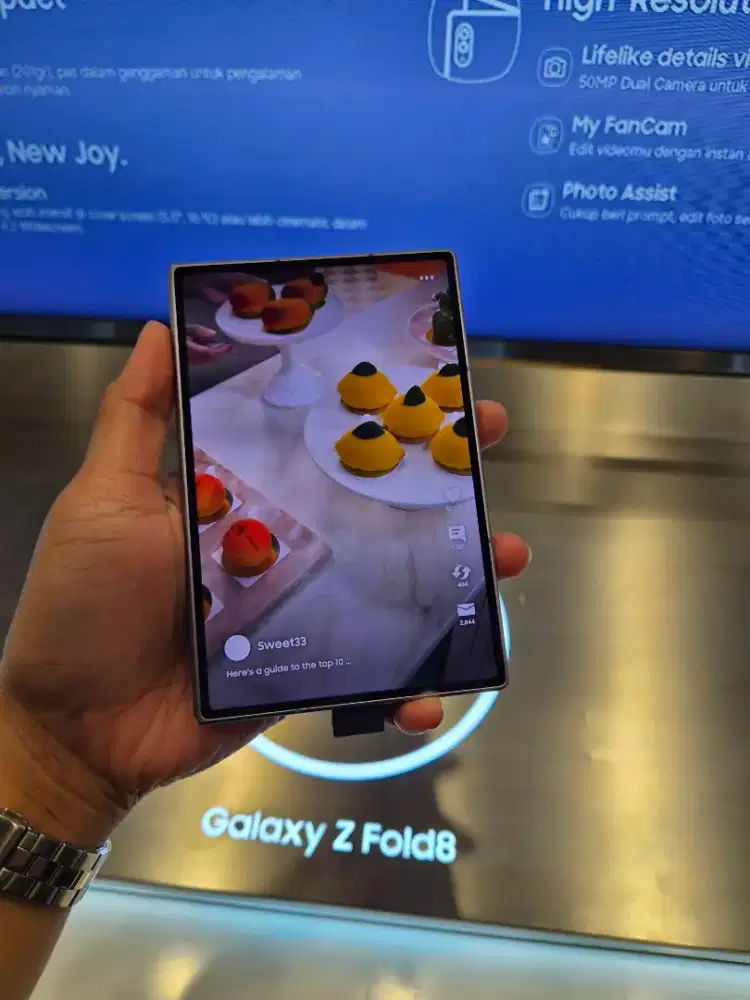 Samsung Galaxy Fold 8 Cashback