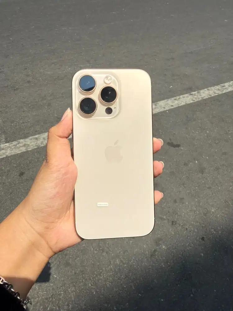 Iphone 16 Pro 256Gb Ibox Istimewa