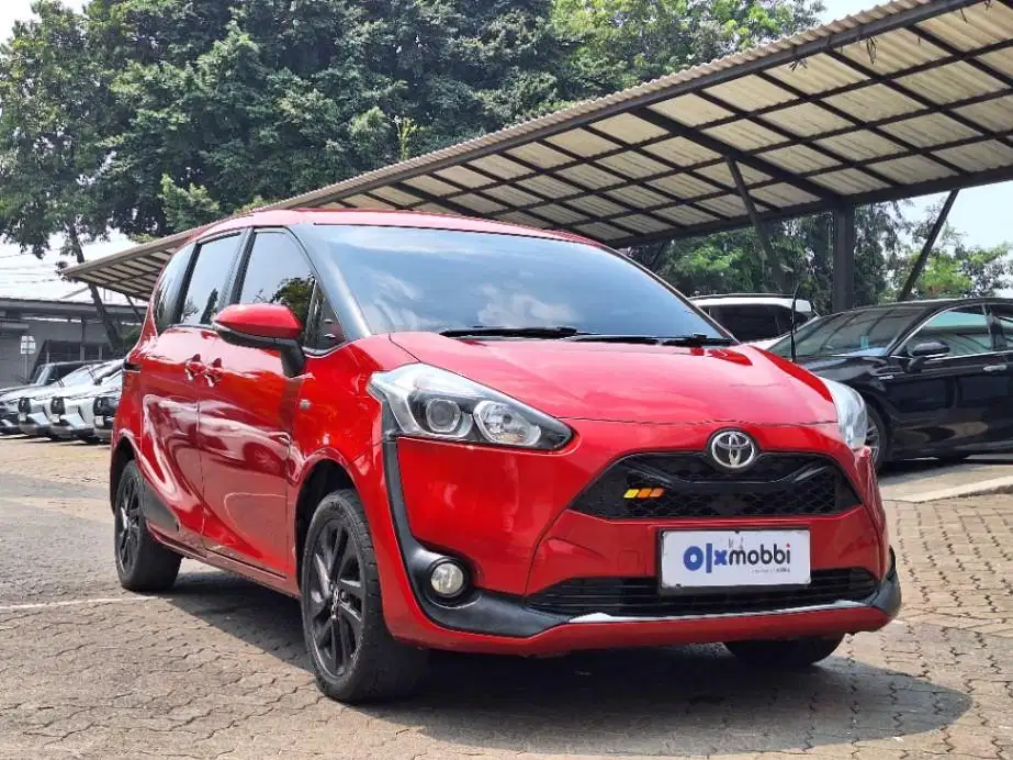 Pajak Panjang - Toyota Sienta 1.5 V Bensin-AT 2021