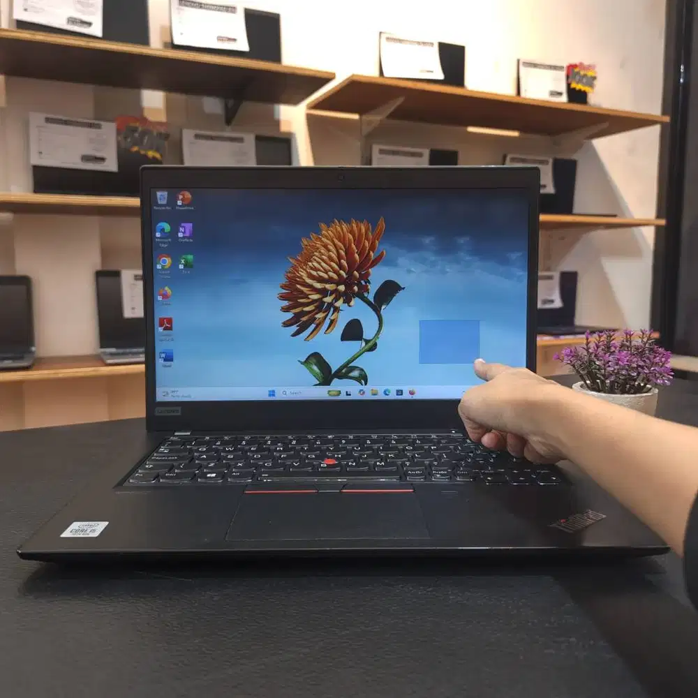 LAPTOP KERJA TOUCHSCREEN LENOVO THINKPAD X13