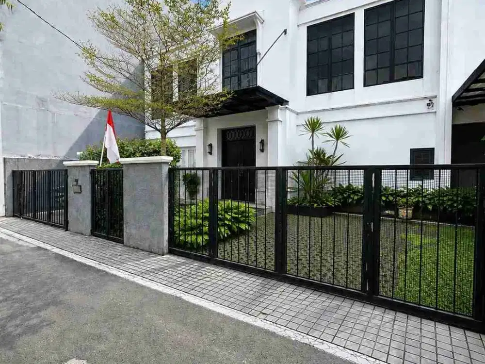 RUMAH CANTIK DI RC VETERAN JAKARTA SELATAN