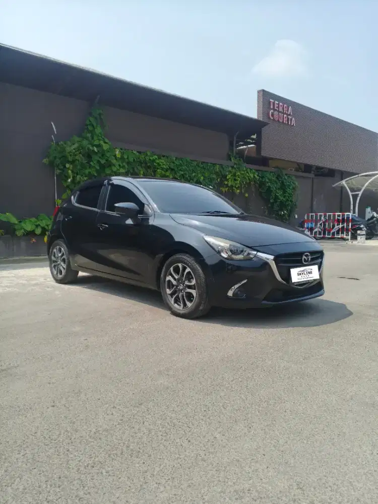 Mazda 2 R Facelift 2017 Jet Black Mica