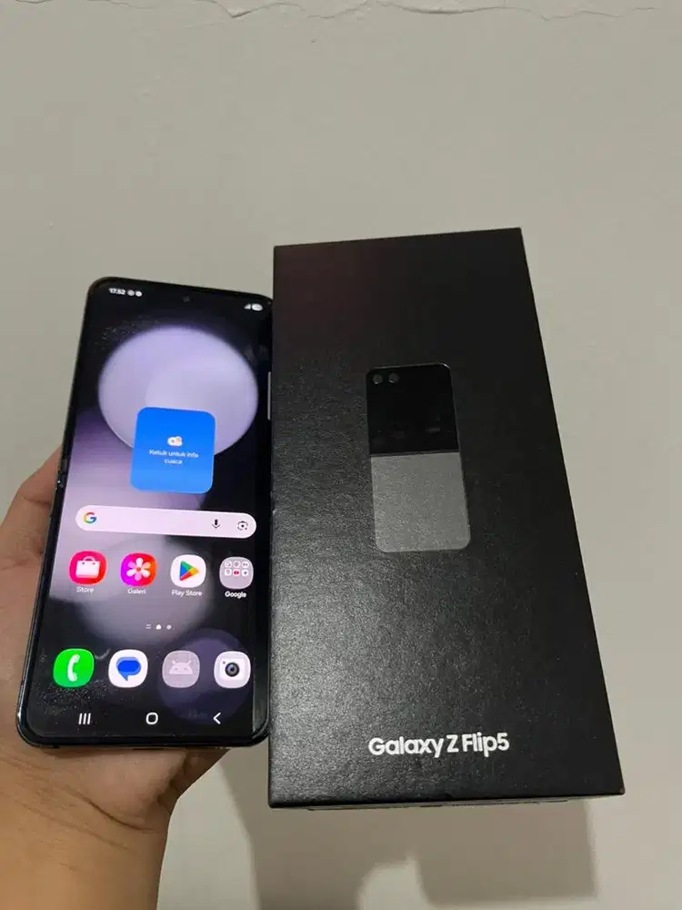 Samsung Galaxy Z Flip 5 Resmi No minus Fullset 8/512 gb