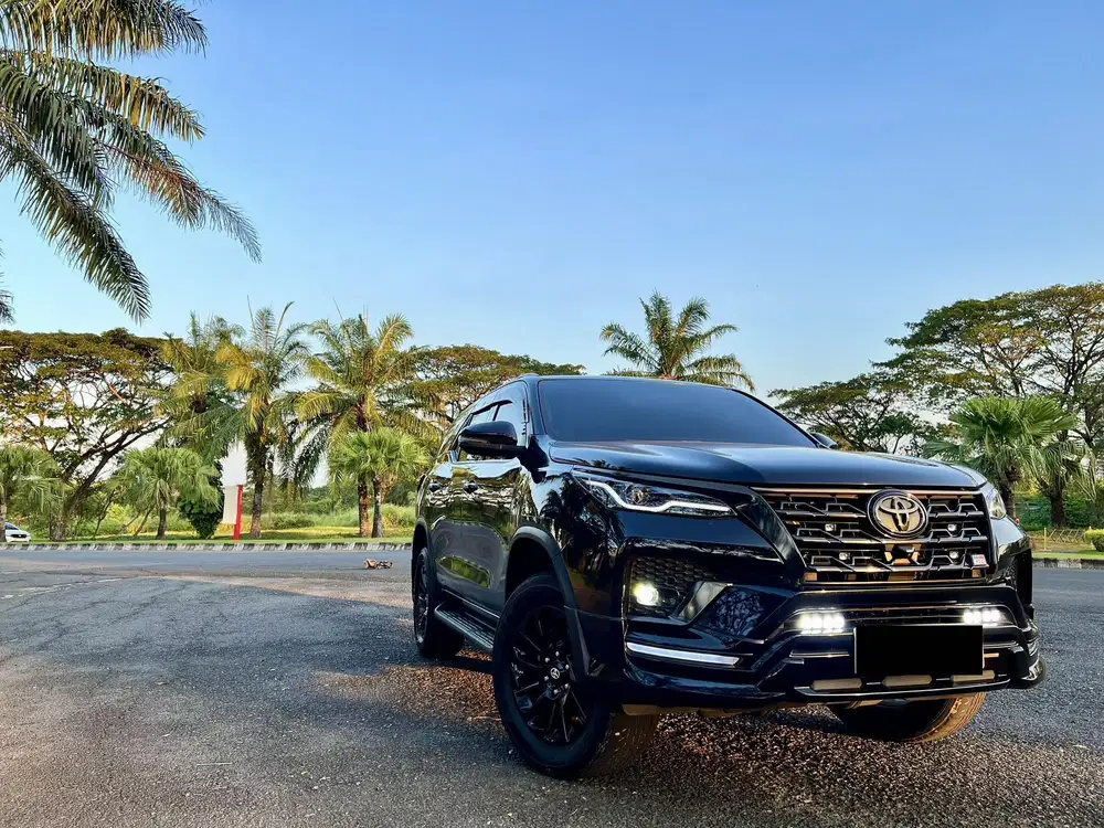 KM 50rb 2023 Toyota Fortuner 2.8 GR VRZ TRD 2022