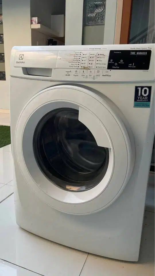 Jual mesin cuci electrolux bekas front loading