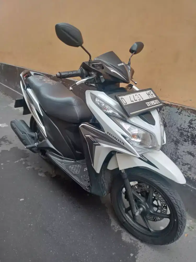 Bismilah jual Vario 125cc BPKB faktur STNK ada PJK panjang kodia sita