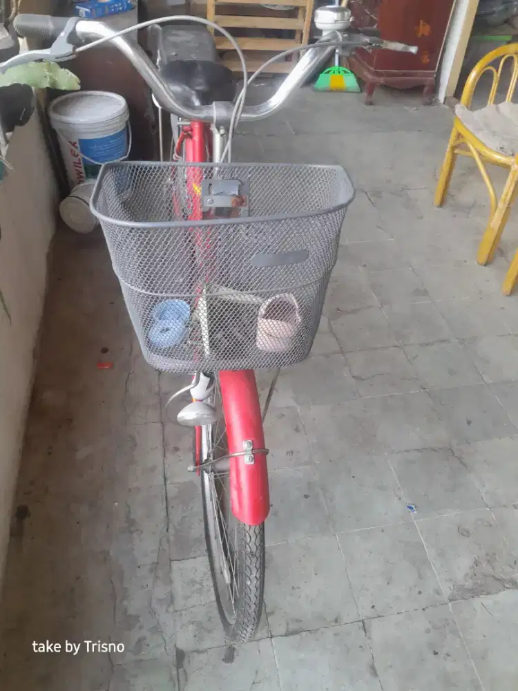 Barang kali ada yang mau beli sepeda, di jual