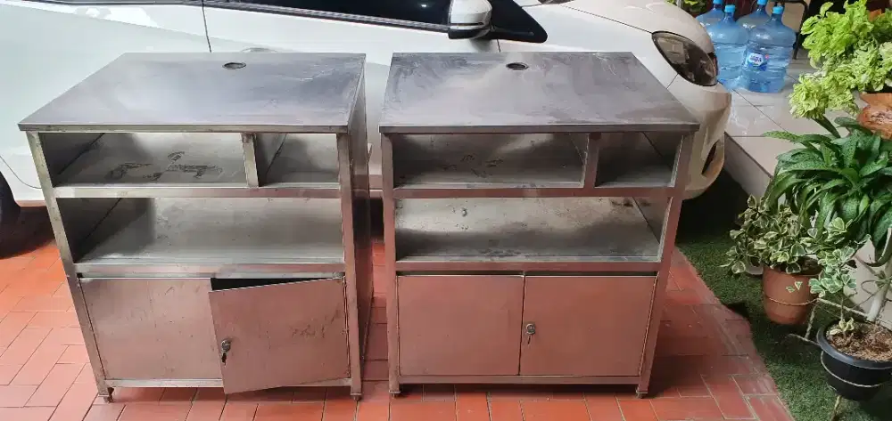 Meja stainless 304 tebal bekas cafe