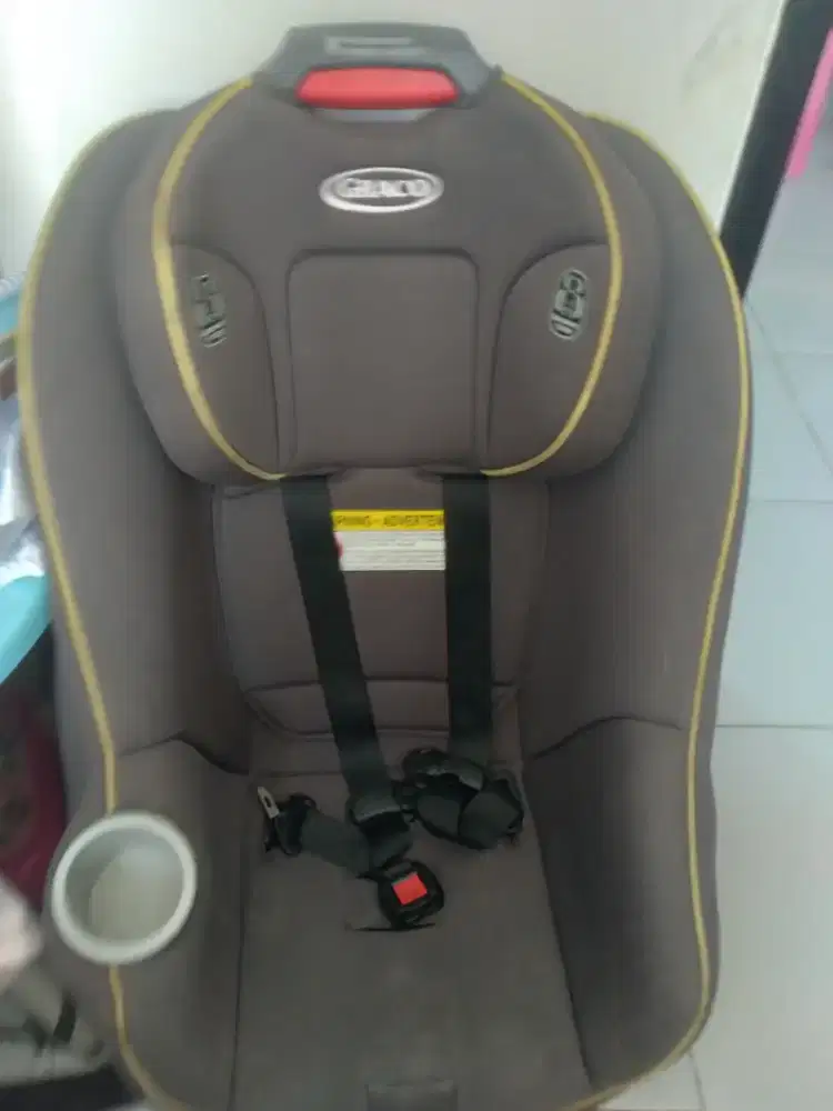 dijual car seat kondisi msh bagus
