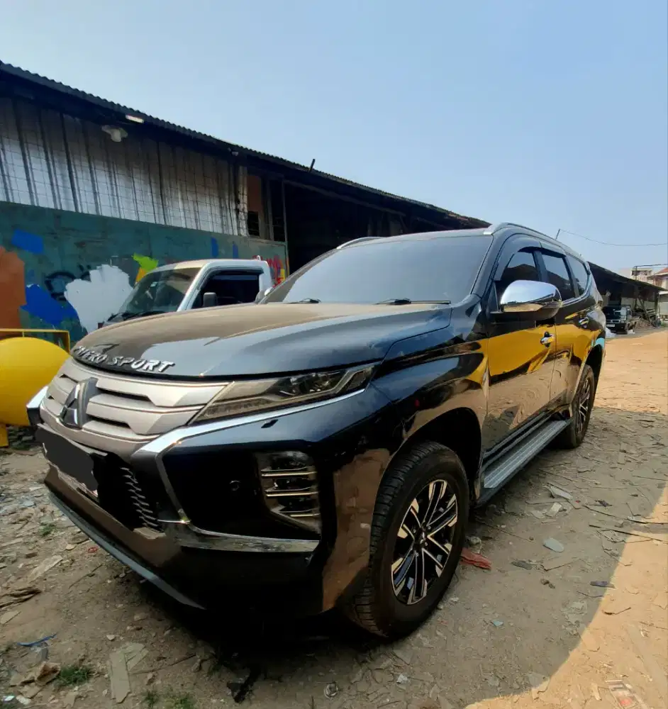 Mitsubishi Pajero Dakar 4x2 AT 2023 black mica