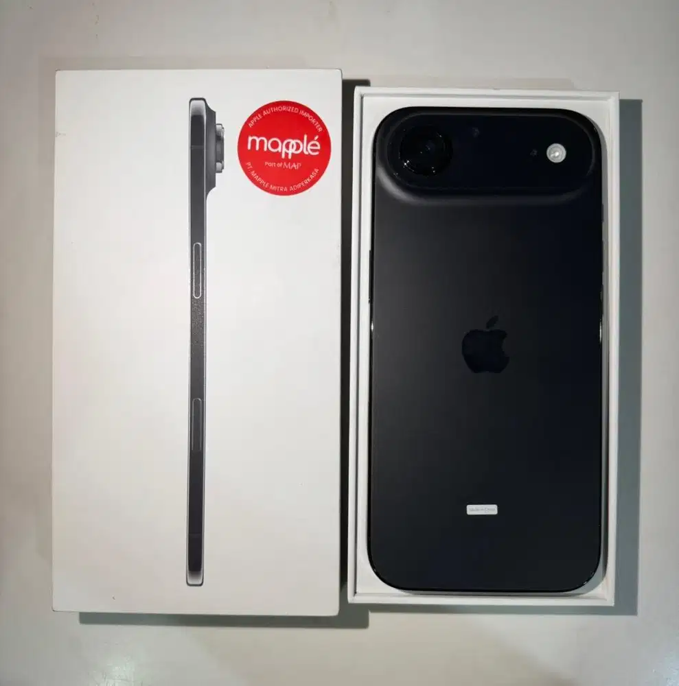 iPhone 17 Air - Space Black