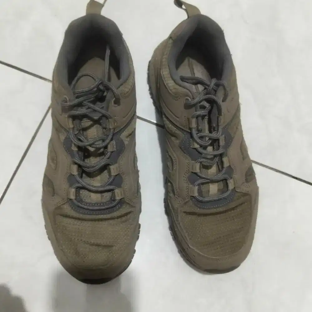 Sepatu Skechers
