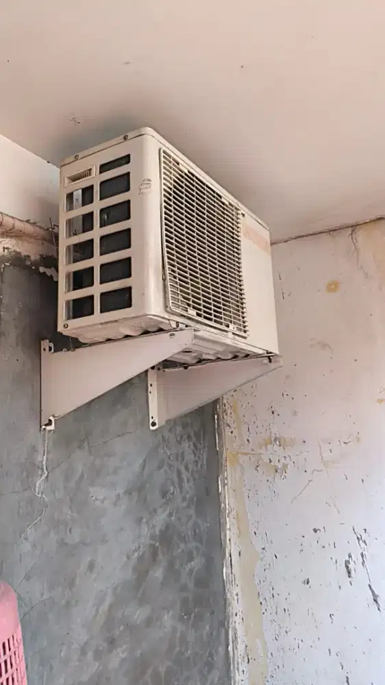 Cari AC Rusak Berbagai Merk