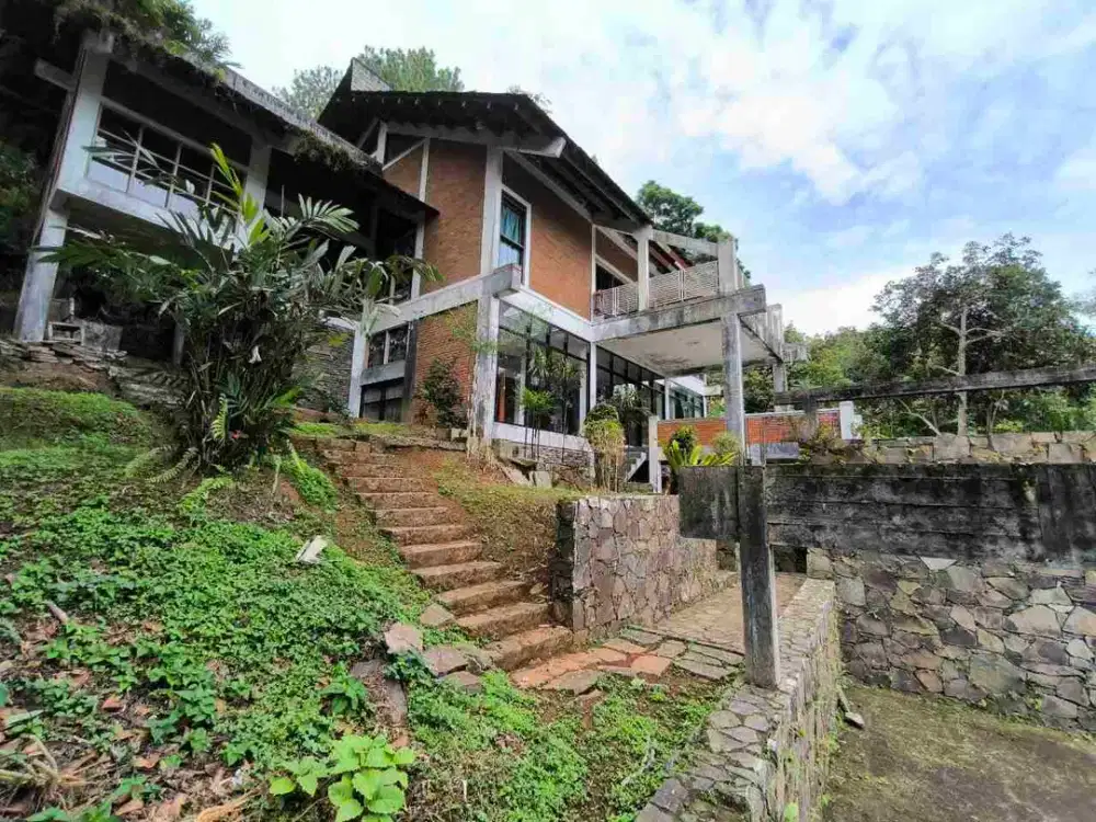 Rumah Luas LT 1.970 Di Dago Atas Ciburial Harga 16,5 Milyar