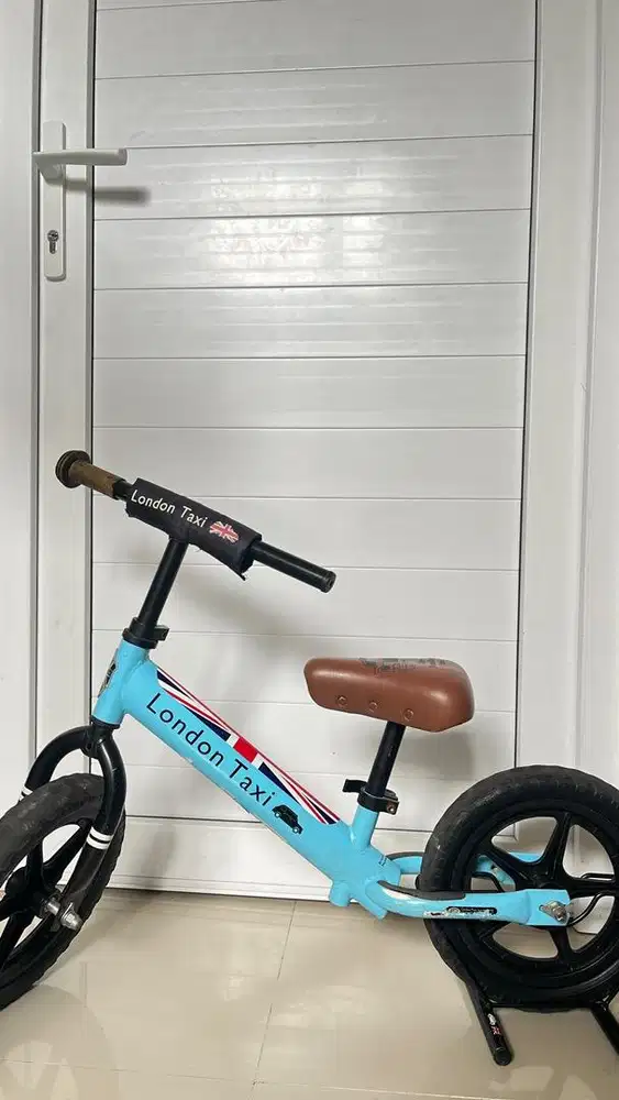 Dijual Balance Bike London Taxi