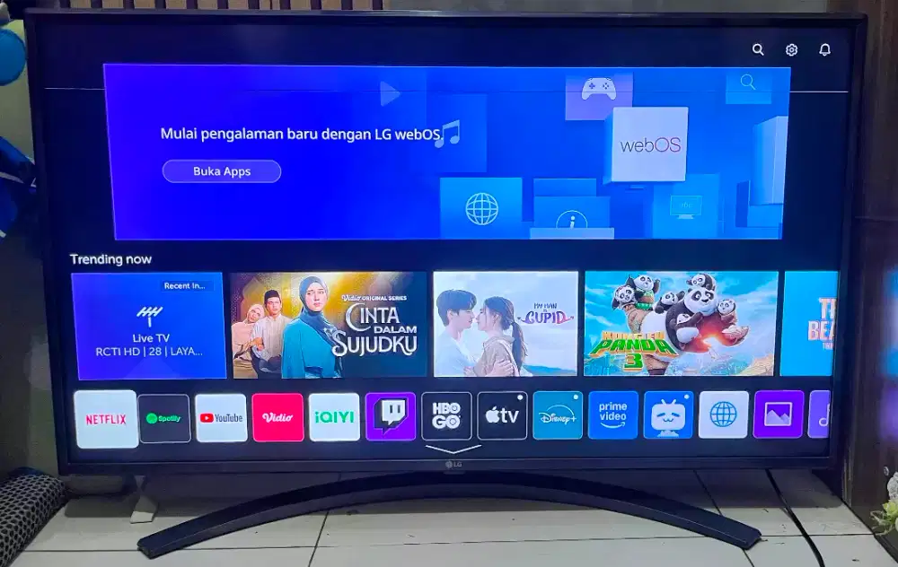 TV LED LG 43 INC SMART ANDROID&DIGITAL TV#Minus Garis Sedikit# BAGUS