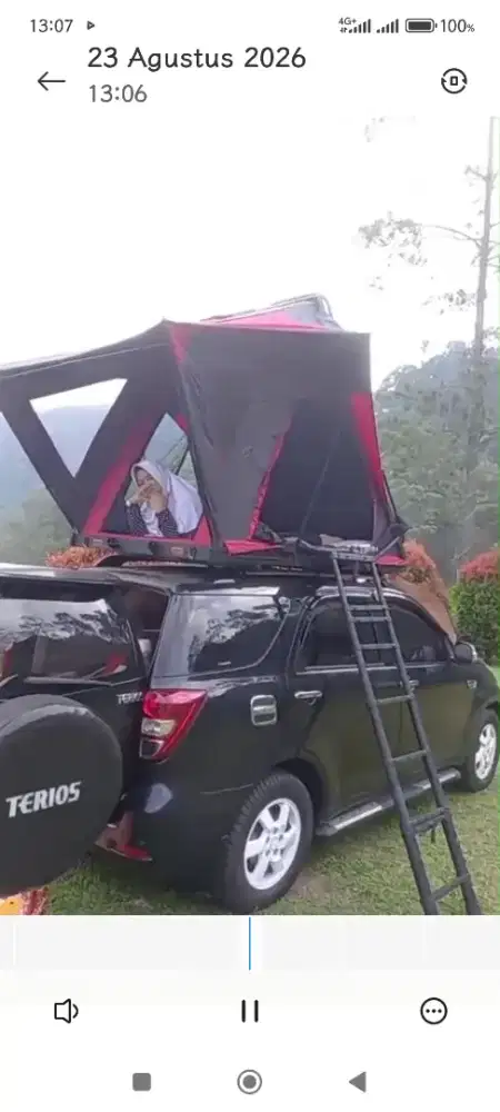 Campervan Box dan tenda.