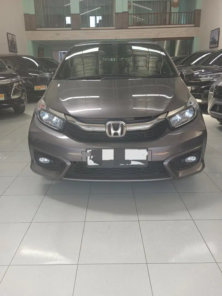 Honda Brio E Satya 2019 Abu -abu metalik A/T