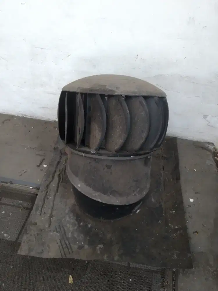 Cyclone exhaust