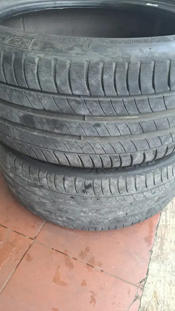 Ban 245 40 r19 michelin primacy